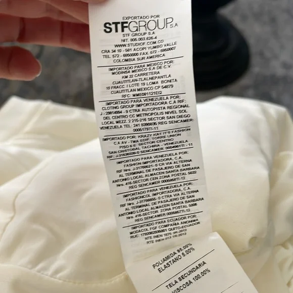 Studio F, Lace Dress - Picture 10 of 12